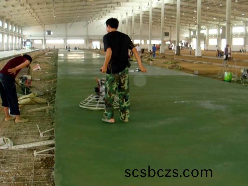 金(jin)屬(shu)型(xing)金剛(gang)砂(sha)耐(nai)磨(mo)地(di)坪