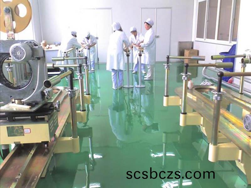 環氧(yang)樹(shu)脂(zhi)防(fang)靜(jing)電自流(liu)平(ping)地坪