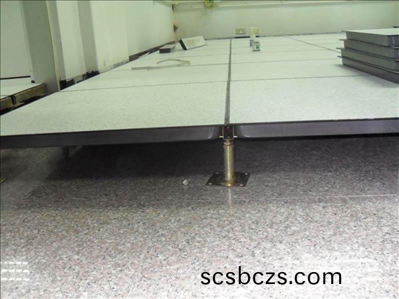 全(quan)鋼高(gao)架(jia)活動(dong)地(di)坪